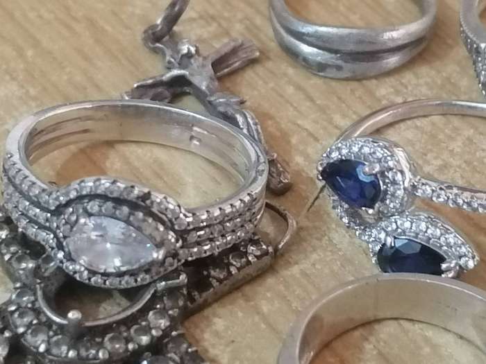 Lot of 925. Sterling Silver jewellery, some still in good order.