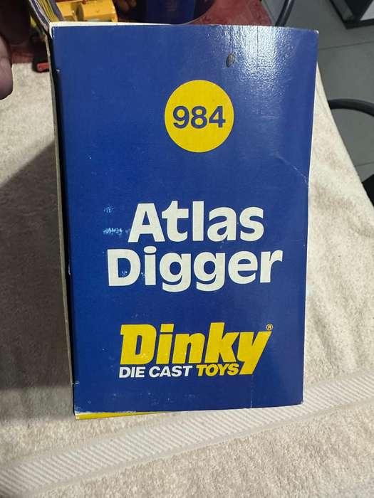 DINKY TOYS