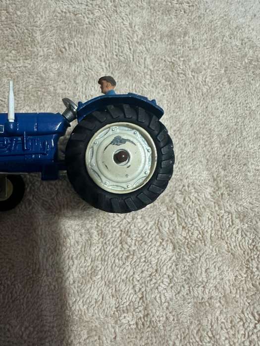 DINKY TOYS