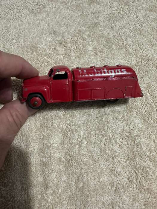 DINKY TOYS