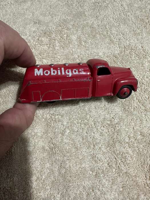 DINKY TOYS