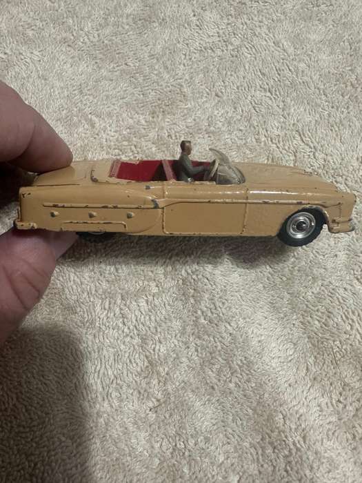DINKY TOYS