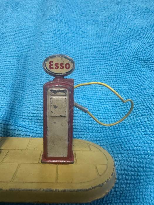 DINKY TOYS