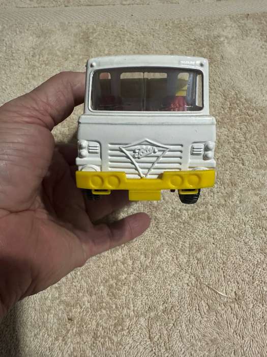 DINKY TOYS
