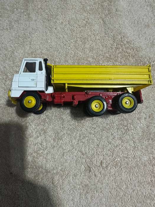 DINKY TOYS