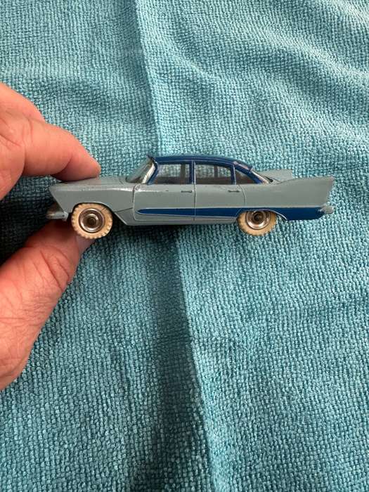 DINKY TOYS