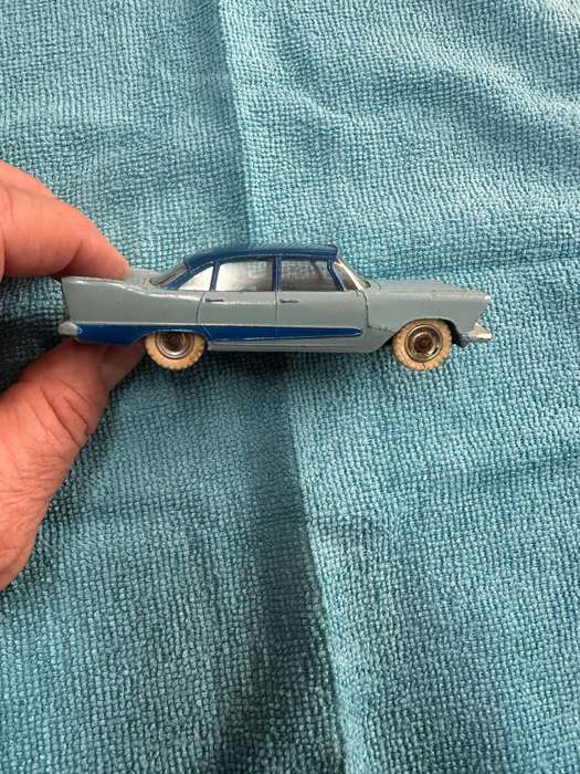 DINKY TOYS
