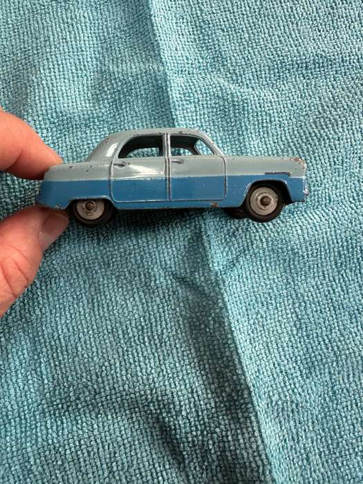 DINKY TOYS