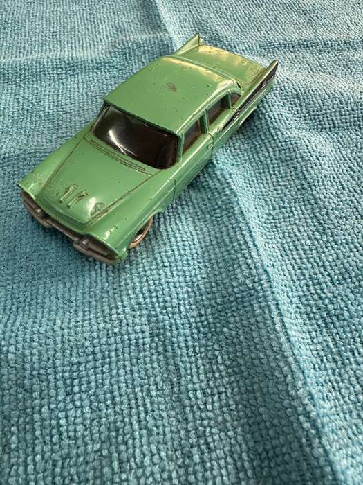 DINKY TOYS