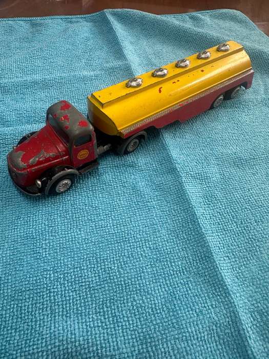 DINKY TOYS