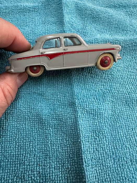 DINKY TOYS