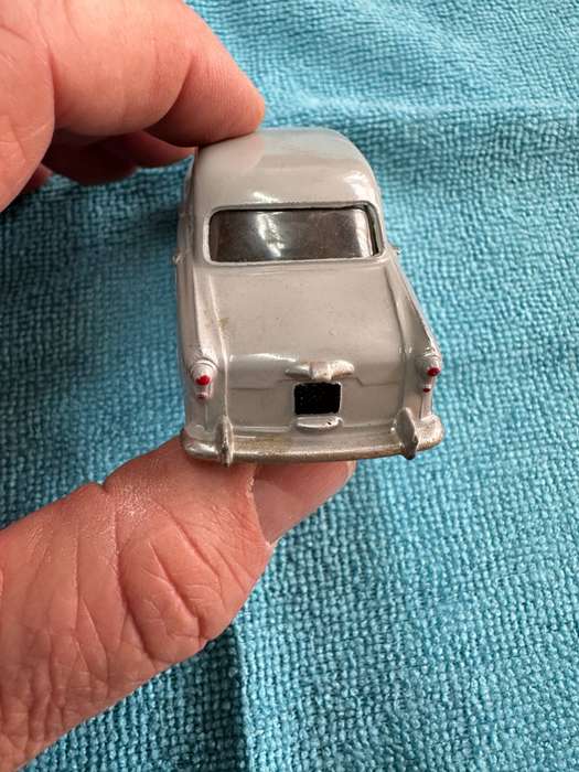 DINKY TOYS