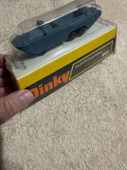 DINKY TOYS