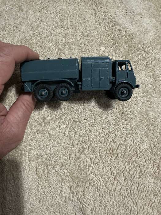 DINKY TOYS