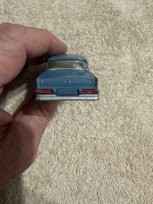 DINKY TOYS