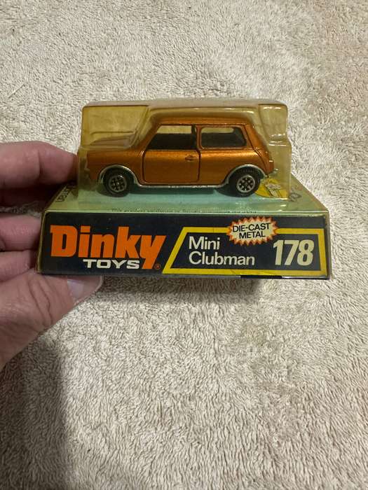 DINKY TOYS