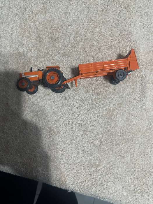 TRACTOR TOYS