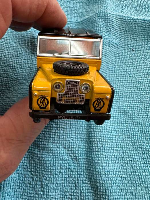 DINKY TOYS