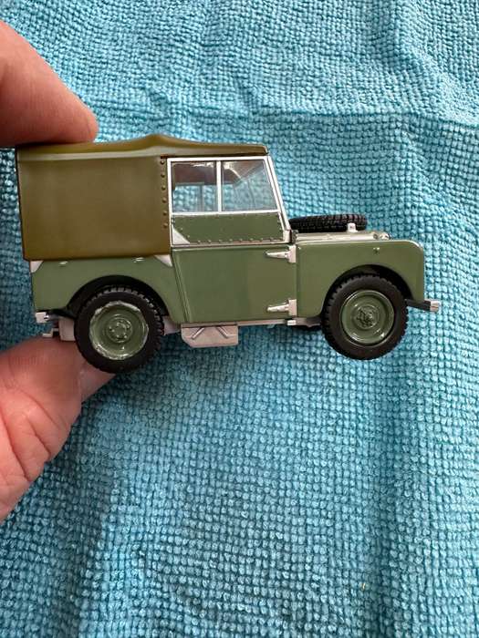 DINKY TOYS
