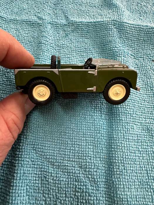 DINKY TOYS