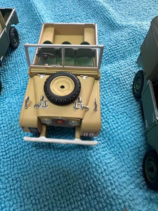 DINKY TOYS