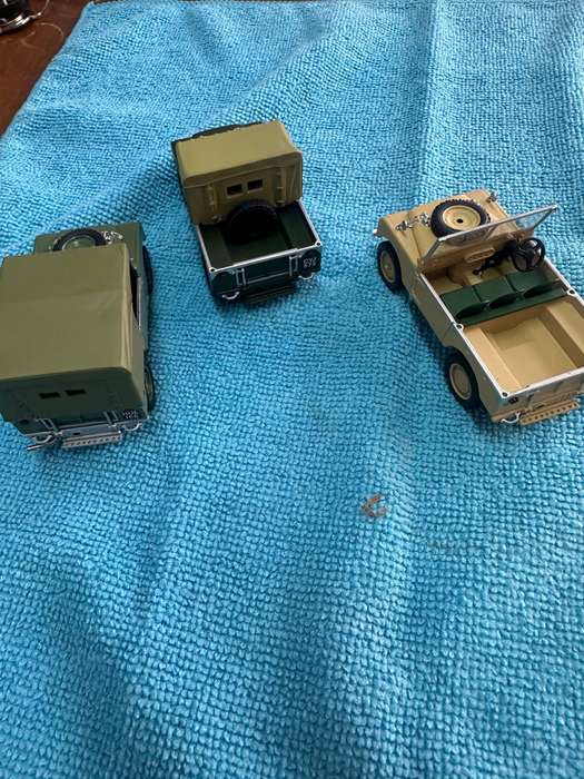 DINKY TOYS