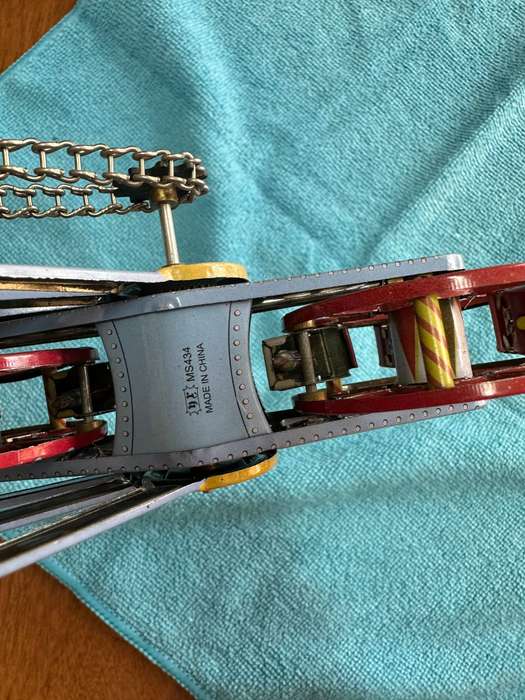 TIN TOY