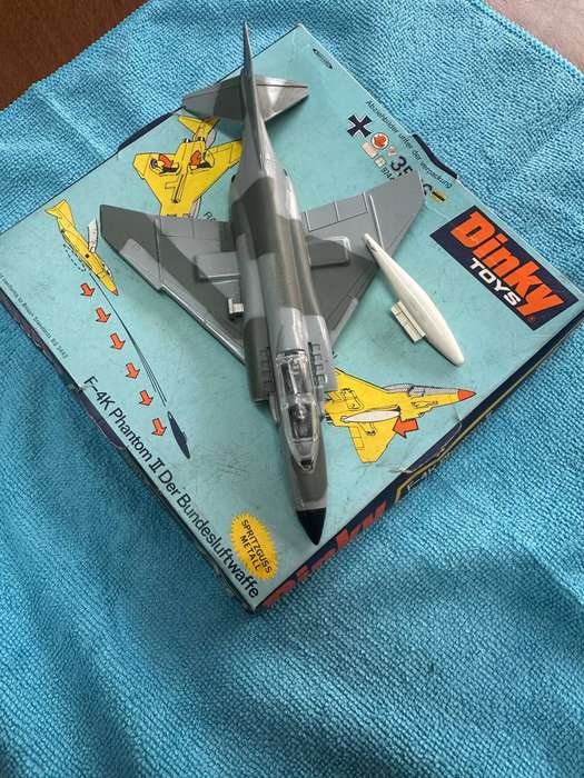 DINKY TOYS