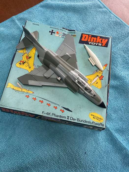 DINKY TOYS