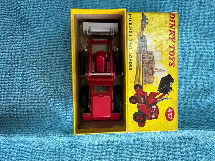 DINKY TOYS