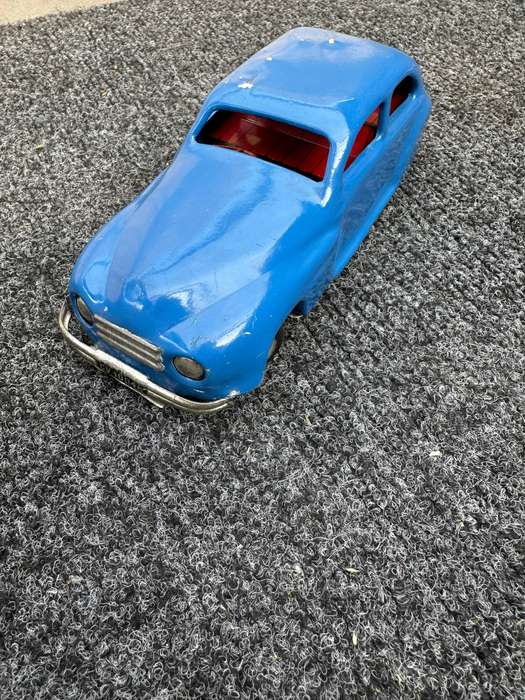 TIN TOY