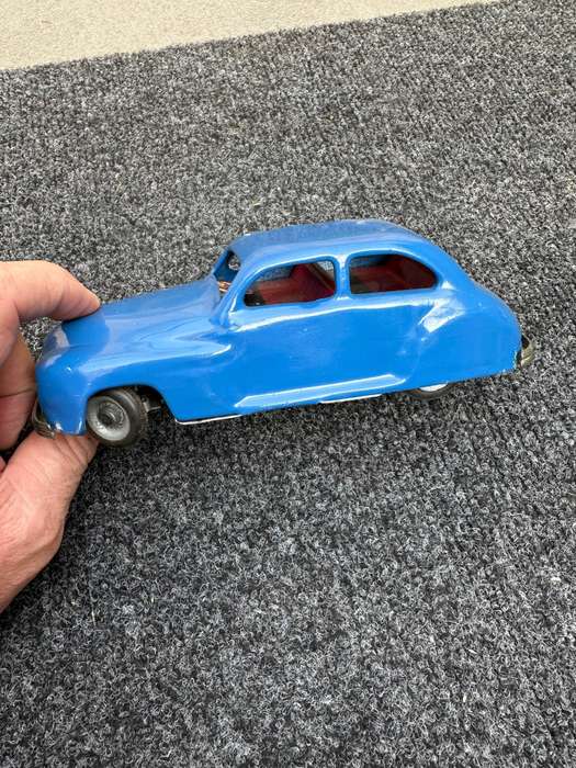 TIN TOY