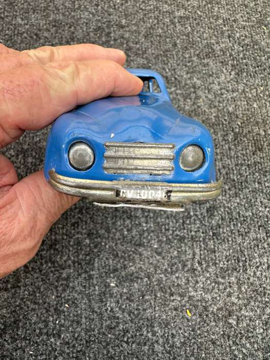 TIN TOY