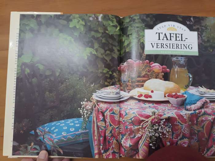 Stap vir stap tafelversiering (Elaine Levitte)