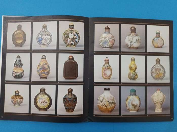 Snuff Bottles of the Ch'Ing Dynasty (Hong Kong Museum of Art)