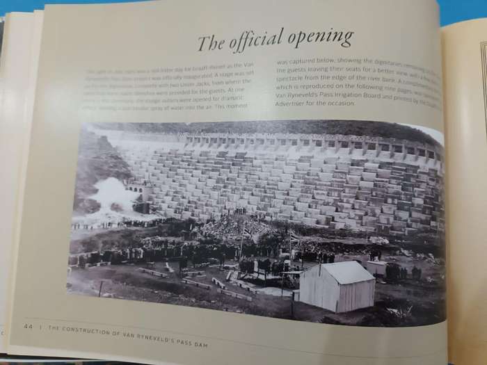 The Construction of Van Ryneveld's Pass Dam, Graaff-Reinet