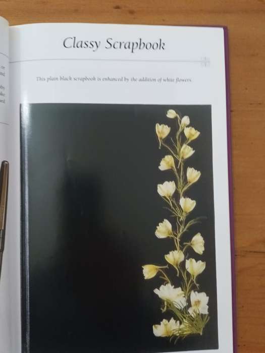 The Art of Pressed Flowers (Mary Lawrence)