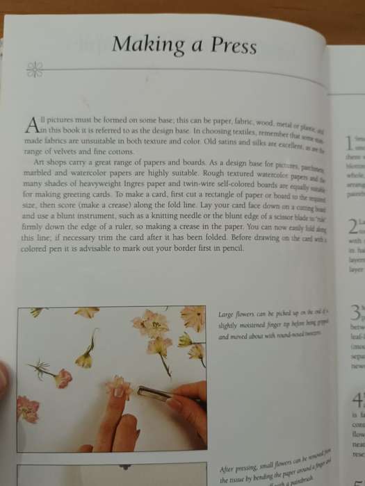 The Art of Pressed Flowers (Mary Lawrence)