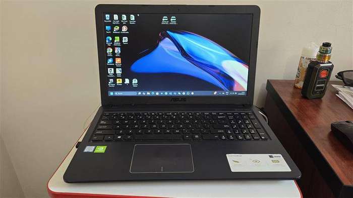 Asus Vivobook Intel(R) Core (TM) i5-6200 CPU @ 2.30GHz