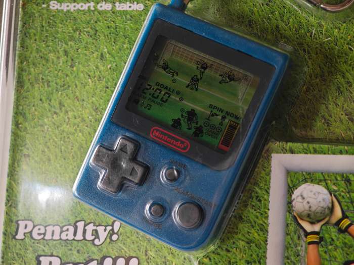 Mini Classics Soccer - Game & Watch