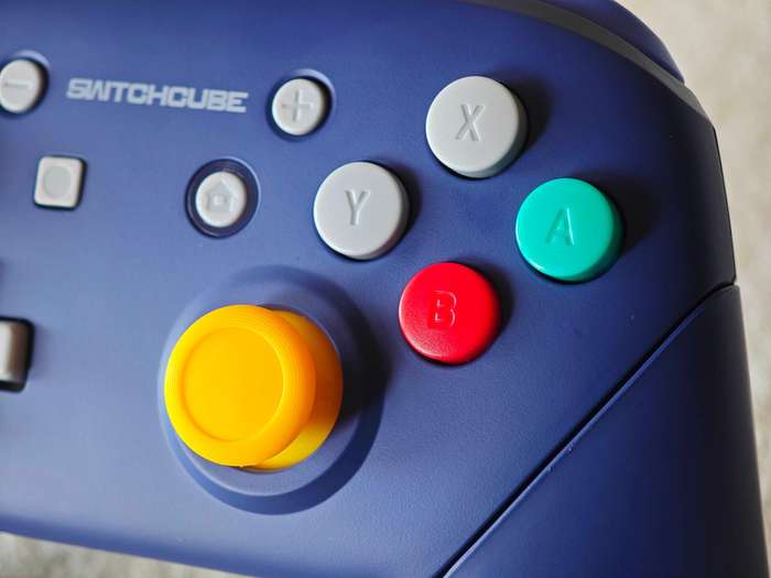 Nintendo Switch Pro Controller - Gamecube Themed