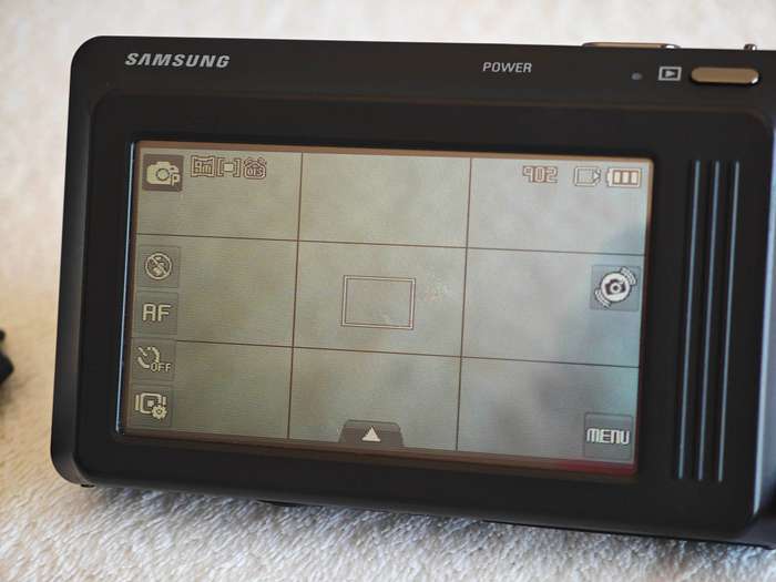 Samsung ST500 / Front LCD / 12.2MP / 4.6X Zoom - Compact Digital Camera
