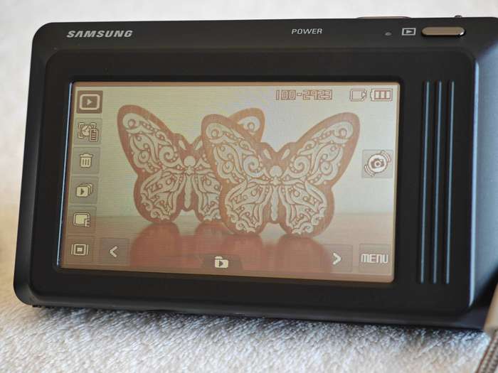 Samsung ST500 / Front LCD / 12.2MP / 4.6X Zoom - Compact Digital Camera