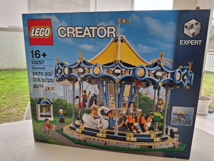 LEGO 10257 Creator Expert Carousel (Discontinued by Manufacturer 2017)
