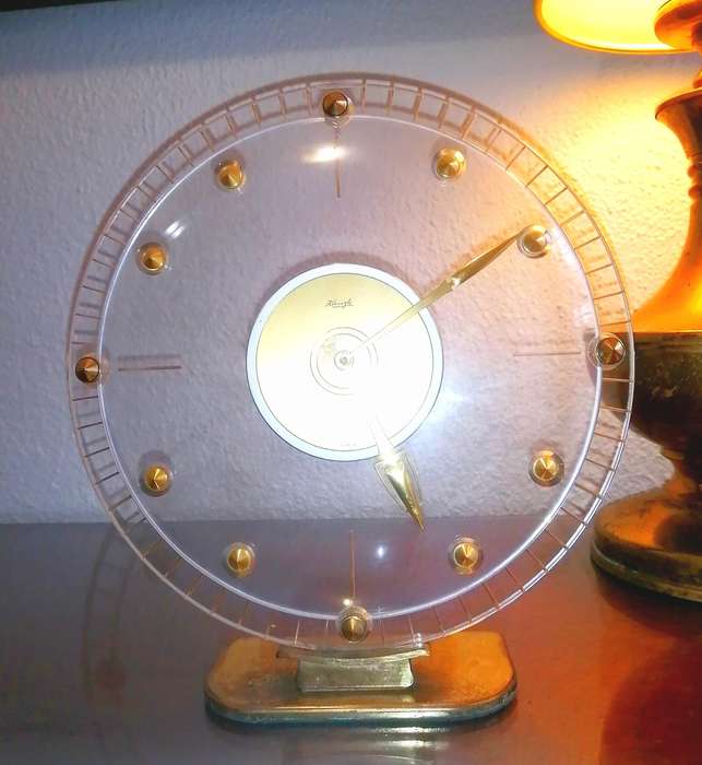 Kienzle Table clock