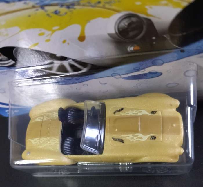 Hot wheels Shelby Cobra 427 s/c Colour shifter