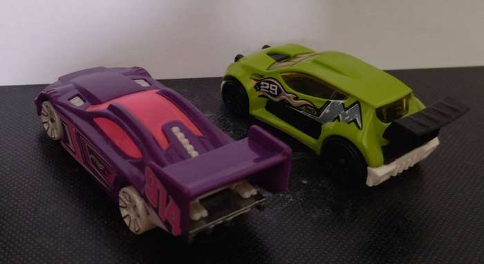Loose Hot wheels (8)