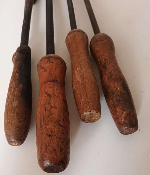 4x Vintage Solid Copper Soldering Irons.