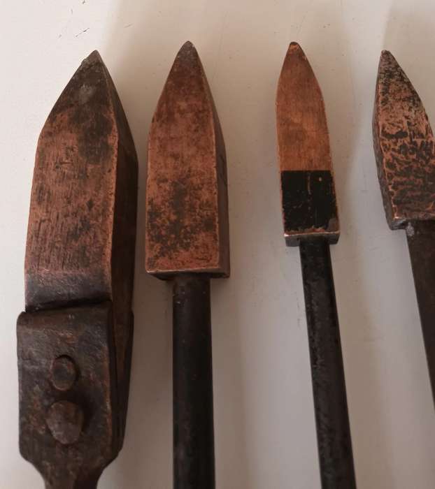 4x Vintage Solid Copper Soldering Irons.