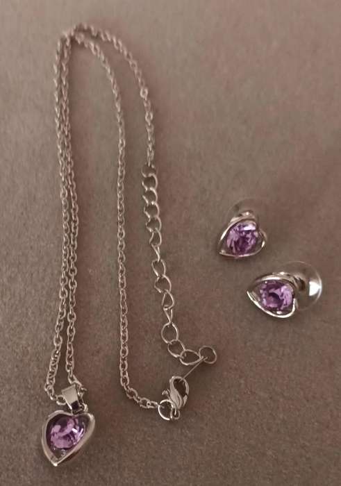 Lovely Silver Plated Necklace & Earring Set with Simulated Amethysts. Length 46cm. Earrings 12x10mm